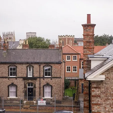 - Priory Street Appartamento *